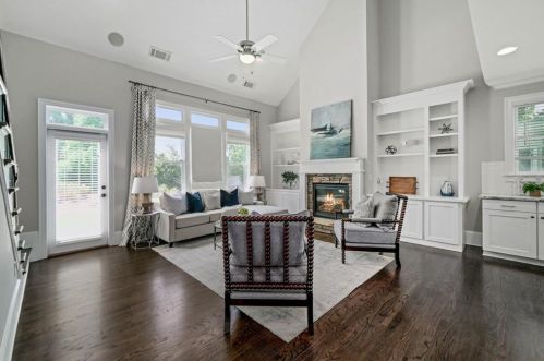 3496 Brookleigh Ln, Atlanta GA  30319-2218 exterior