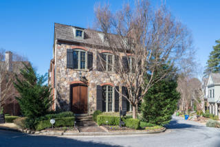 8 Conifer Park Ln, Atlanta, GA 30342-4302