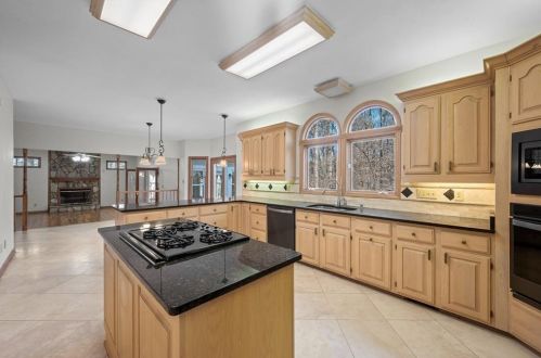 387 Hasty Trl, Holly Springs, GA 30115-5830