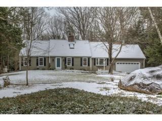 7 Thistle Dr, Amherst, NH 03031-1507