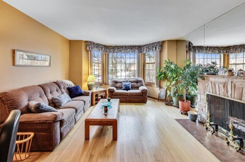 1704 Nordica Ave, Chicago, IL 60707-4319