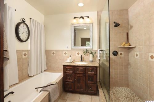 3113 Sparr Blvd, Glendale CA  91208-1829 exterior