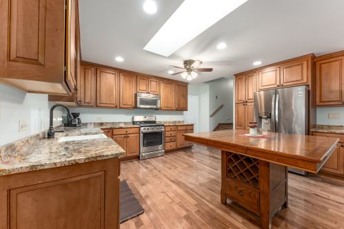 1101 Collingwood Ct, Joliet, IL 60404-9411