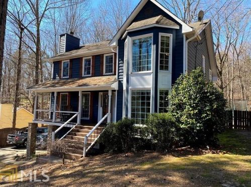 3281 Mills Ridge Dr, Holly Springs, GA 30114-7103