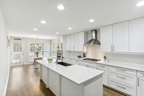 1172 Alexandria Ct, Atlanta GA  30319-4548 exterior