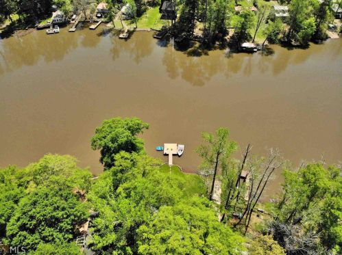 178 Southern Shores Rd, Jackson, GA 30233-3365