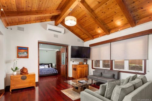 4140 Black Pt Rd, Honolulu HI  96816-4846 exterior