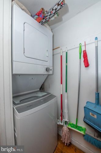 605 20 St, Philadelphia PA 19140-1005 exterior