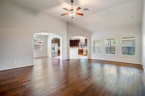 967 Gowan Dr, Conroe TX  77301-4260 exterior