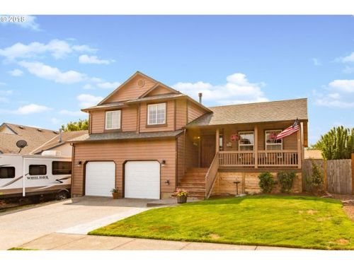638 11th Cir, Wood Village, OR 97060-3234