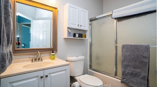 1055 Positano Ave, Anaheim CA  92808-1541 exterior