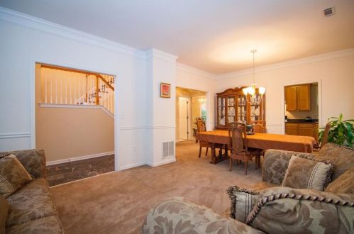 2865 Fairburn Cir, Atlanta GA  30331-6000 exterior