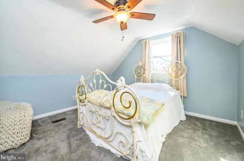 5 Petty Rdg Rd, Trenton NJ 08620-2419 exterior