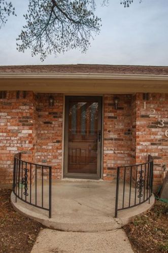 1230 Brookfield Ln, Midlothian TX  76063-2566 exterior