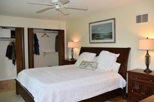 15737 Hayes Trail Ct, Saint Paul MN  55124-7143 exterior