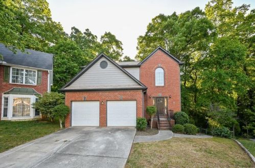 5045 Jackson Brook Ct, Lilburn, GA 30047-4967