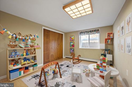 36 Bear Brook Rd, Princeton NJ  08540-6216 exterior