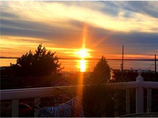 519 12th St, Bellingham, WA 98225-6120