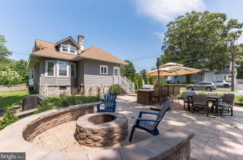 300 Collings Ave, Camden NJ 08107-1738 exterior