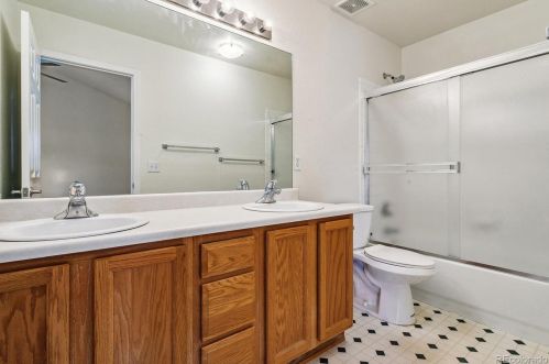 17042 Wyoming Dr, Denver CO 80017-5296 exterior