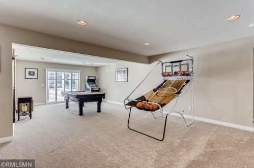 1710 Bluewater Ln, Saint Paul MN  55129-6236 exterior