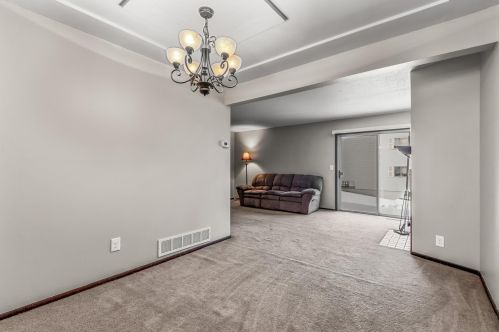 463 Dorland Ct, Saint Paul MN  55119-5503 exterior