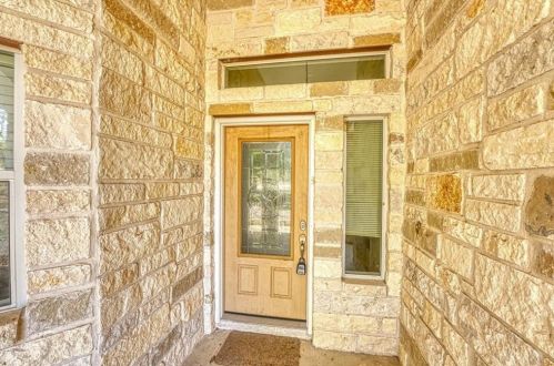 125 Eagle Point Dr, Lakeside Heights, TX 78639-4443