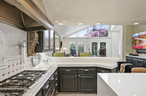 43 Sandpiper, Irvine CA  92604-3646 exterior