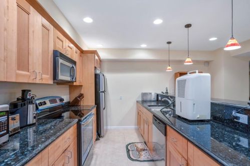 1747 Fayetteville Ct, Atlanta GA  30316-2908 exterior