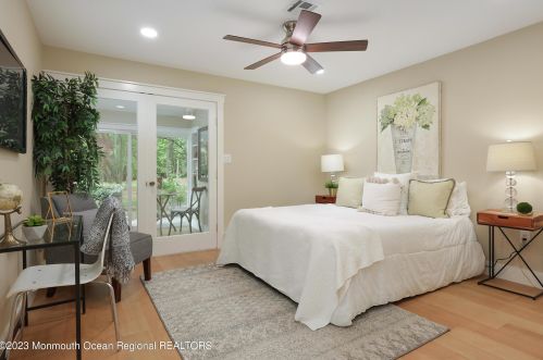 29 Manchester Ct, Tinton Falls NJ 07701-5490 exterior