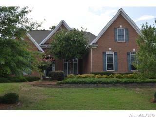 1206 Dobson Dr, Waxhaw, NC 28173-7975