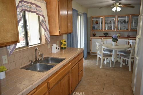 48939 Buena Vista Dr, Morongo Valley, CA 92256-9752