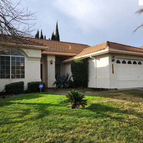 8886 Laguna Star Dr, Elk Grove, CA 95758-6235