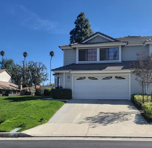 5864 Fairlane Dr, Riverside, CA 92506-3471