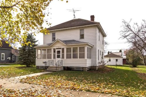 15 Fillmore St, Cummingsville, MN 55923-1807