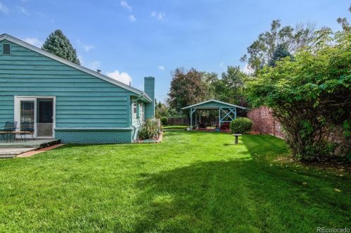 9570 Grand Ave, Englewood CO 80111-1344 exterior