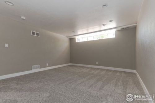 910 Harrison Ave, Loveland CO  80537-4634 exterior