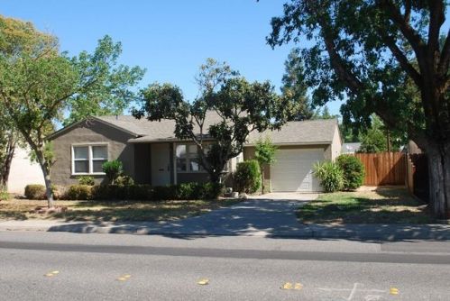 2045 Miller Ave, Modesto CA  95354-3014 exterior