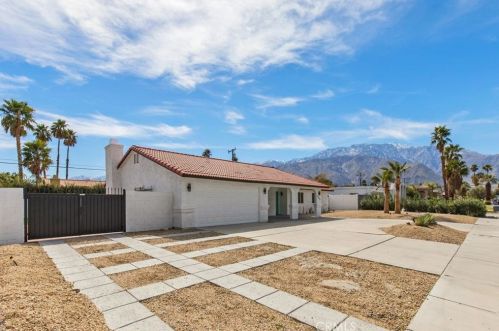 2875 Ventura Rd, Palm Springs, CA 92262-3834