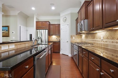 5579 High Point Ave, Atlanta GA  30342-0026 exterior