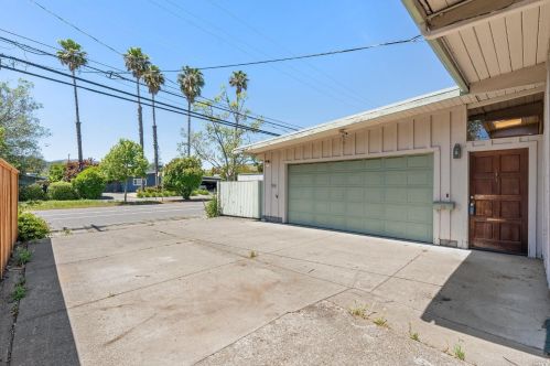 1016 Las Gallinas Ave, San Rafael, CA 94903-2404