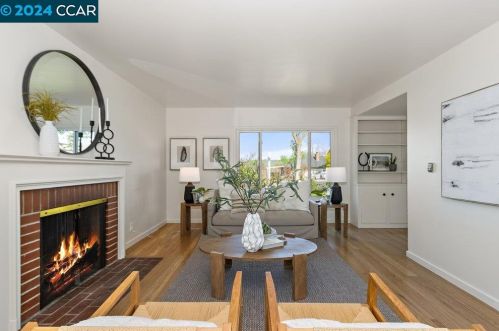 1945 Encima Dr, Concord CA  94519-2207 exterior