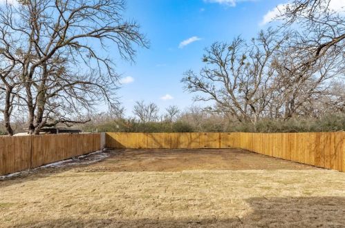 1524 Langston St, Fort Worth TX  76105-2723 exterior