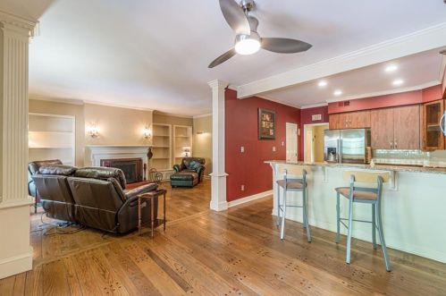 2101 Bohler Rd, Atlanta GA  30318-1515 exterior