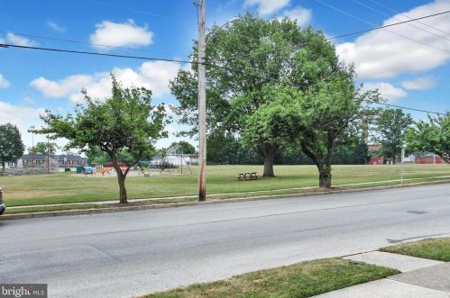 32 Moul Ave, Hanover PA 17331-2080 exterior