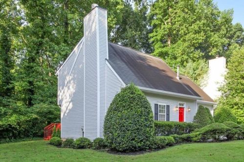 1213 Haven Brook Way, Atlanta GA  30319-2673 exterior