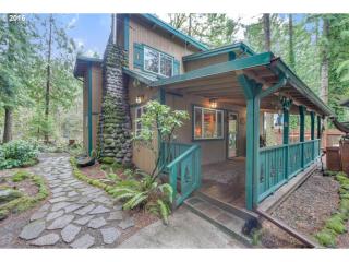 61922 Salmon St, Brightwood, OR 97011-8800