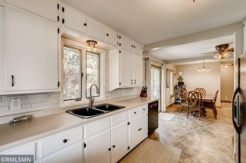 1951 Birch St, Saint Paul MN  55110-4218 exterior