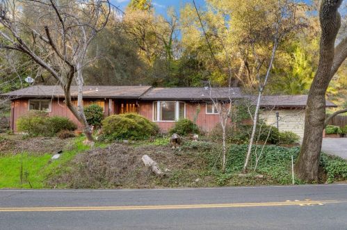 8415 Winding Way, Fair Oaks, CA 95628-6127
