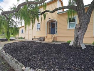 5911 Lone Pine Rd, Sebastopol, CA 95472-5612